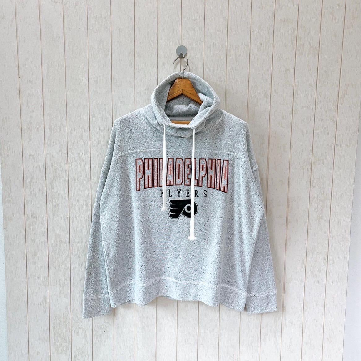 Vintage 2000s Philadelphia Flyers Sweatshirt/ NHL/ Liv Casual