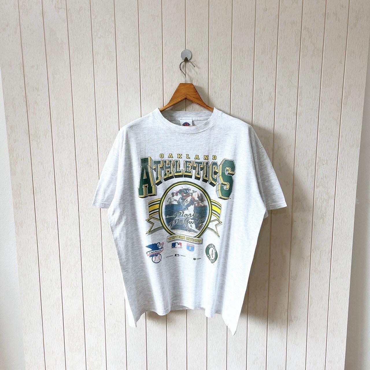 Vintage 90s Oakland Athletics T-shirt: 1996 MLB Gray Tee, Size L 