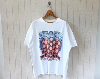 Vintage 1990s Detroit Red Wings Caricature T-Shirt/ NHL/ Fruit of the loom/ size XL