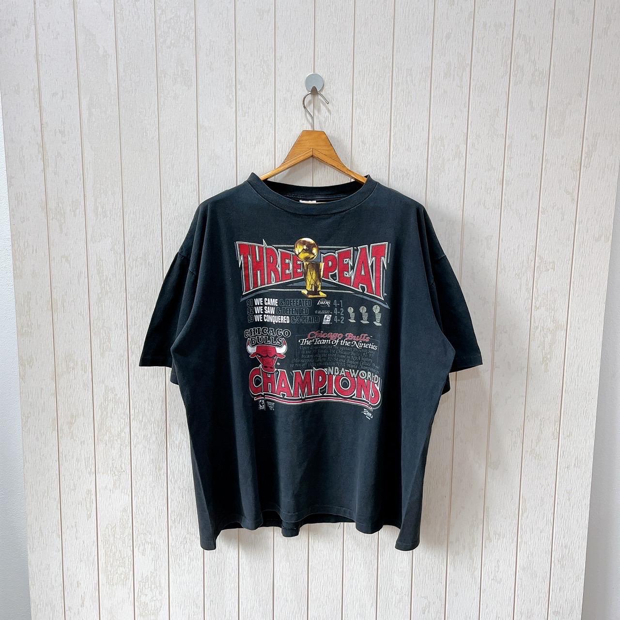 Vintage Chicago Bulls t-shirt/ vintage 90s Bulls NBA t-shirt/ vintage Salem Made in USA t-shirt/ size XXL