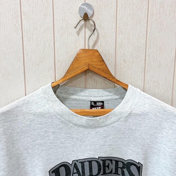 Vintage 90s Oakland Raiders T-shirt - Fruit of the Loom USA - Size