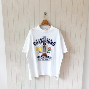 Vintage 00s Michigan Wolverines t-shirt/ vintage 2004 Wolverines NCAA t-shirt/ vintage Lee sport t-shirt/ size XL