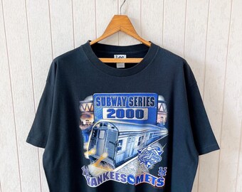 ヴィンテージ 2000 サブウェイシリーズ Tシャツ：ヤンキース対メッツ