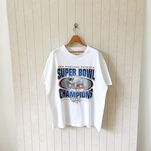 Vintage 00s New England Patriots t-shirt/ vintage 2002 Patriots NFL t-shirt/ vintage Delta t-shirt/ size XL