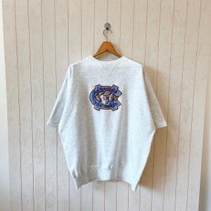 Vintage North Carolina sweatshirt/ vintage NCAA Tar Heels sweatshirt/ vintage Midwest embroidery sweatshirt/ size XL