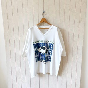 Vintage 90s Minnesota Timberwolves t-shirt/ vintage 90s Snoopy X Timberwolves NBA t-shirt/ size XL