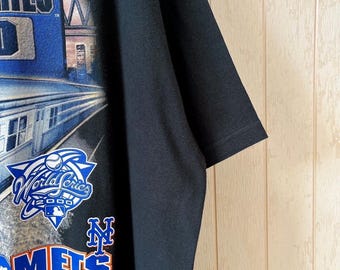 ヴィンテージ 2000 サブウェイシリーズ Tシャツ：ヤンキース対メッツ