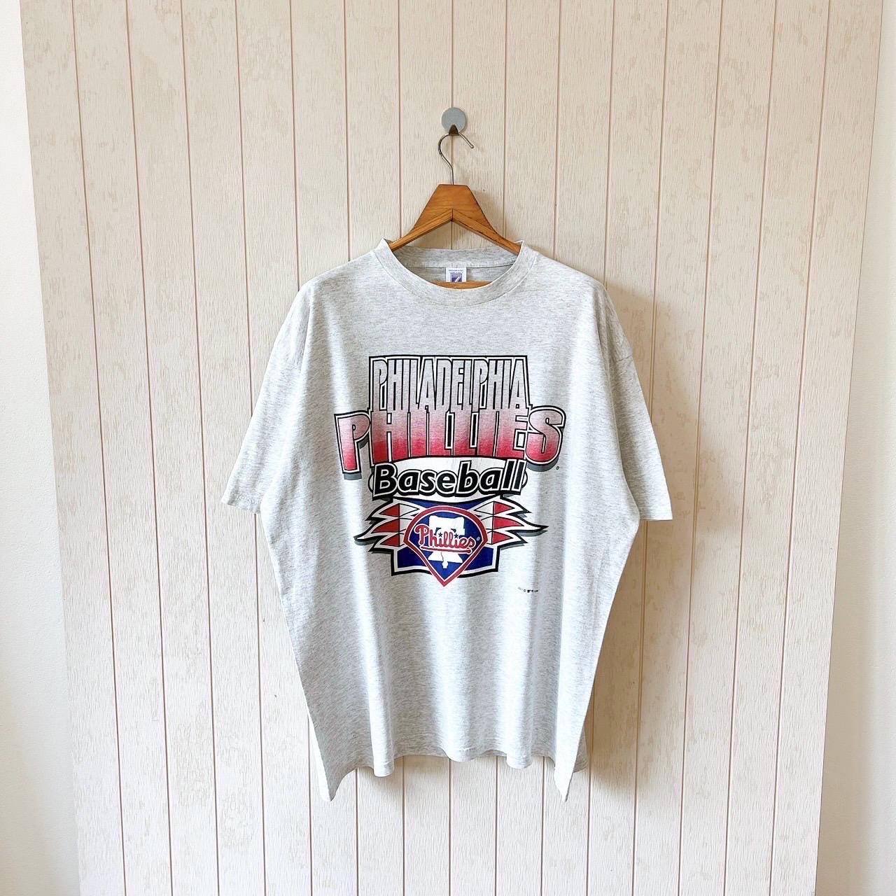 Vintage 90s Philadelphia Phillies T-shirt: MLB Baseball, Logo 7 