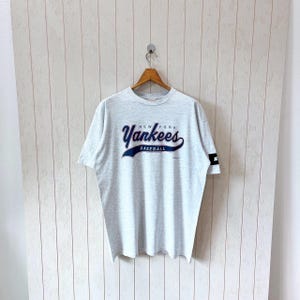 Vintage 90s New York Yankees t-shirt/ vintage 1993 Yankees MLB t-shirt/ vintage Starter made in USA t-shirt/ size L