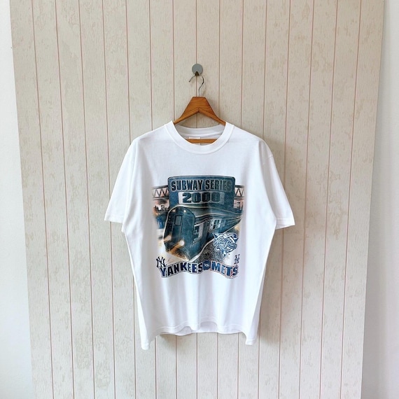 ヴィンテージ 2000 サブウェイシリーズ Tシャツ：ヤンキース対メッツ