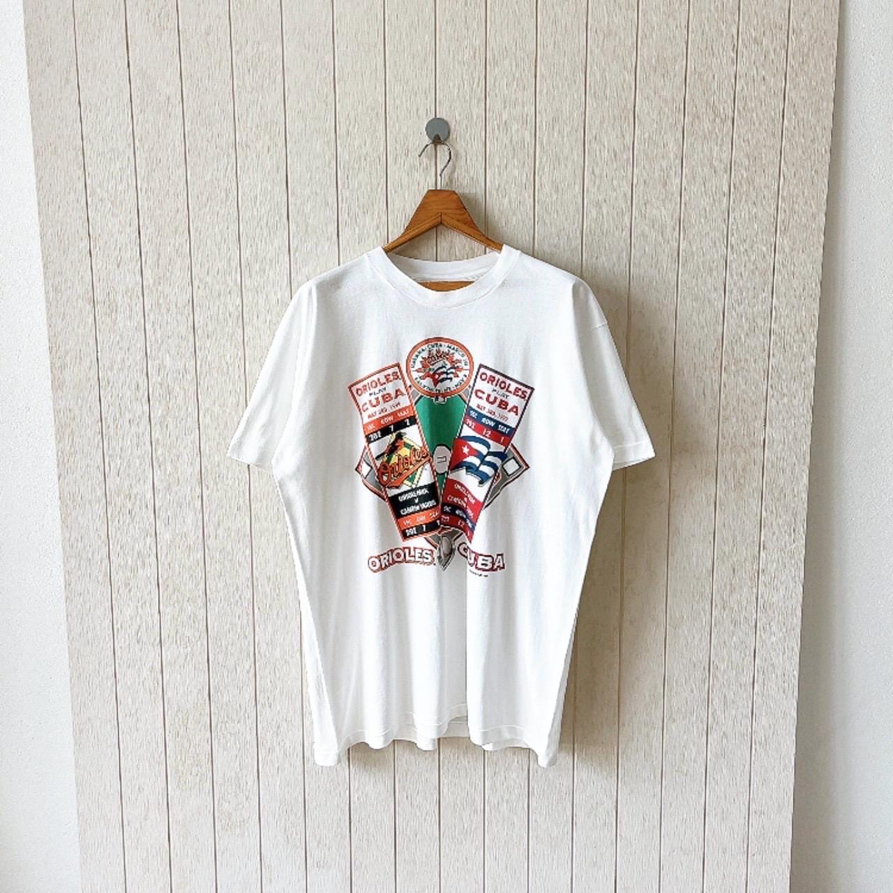 Vintage 1990s Baltimore Orioles T-shirt/ MLB Tee/ Fruit of the