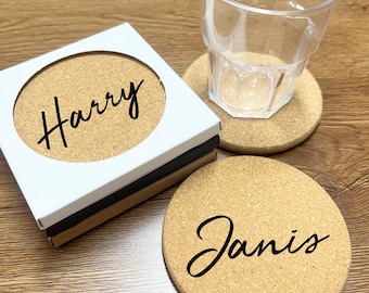 Posavasos de corcho personalizados: recuerdos de boda grabados a medida