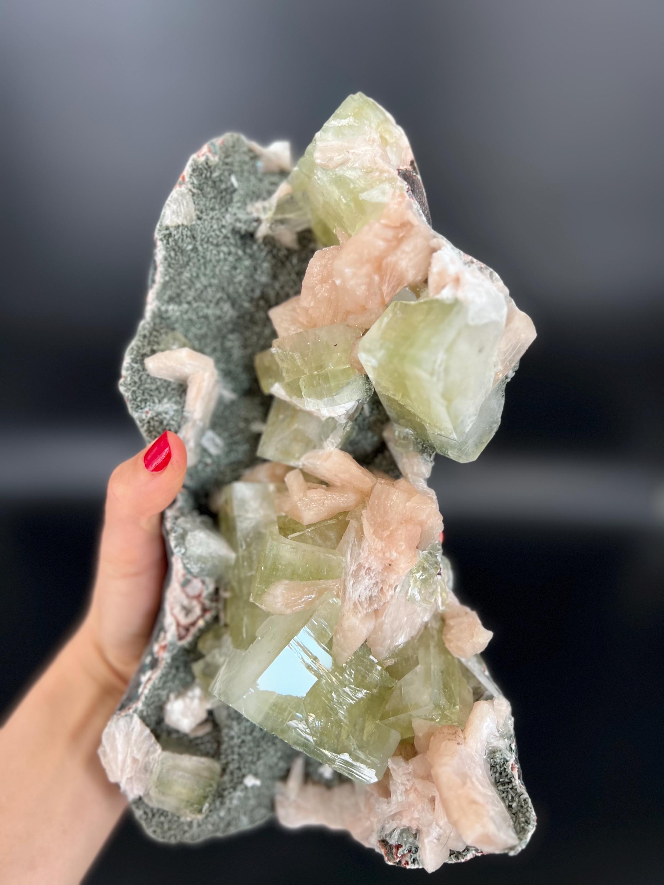 グリーンアポフィライト、スティルバイト、ヒューランダイト、天然水晶 