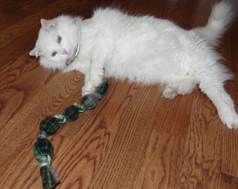 Organic Catnip Cat Toy: Big Fleece Rope, Fresh Wild Catnip