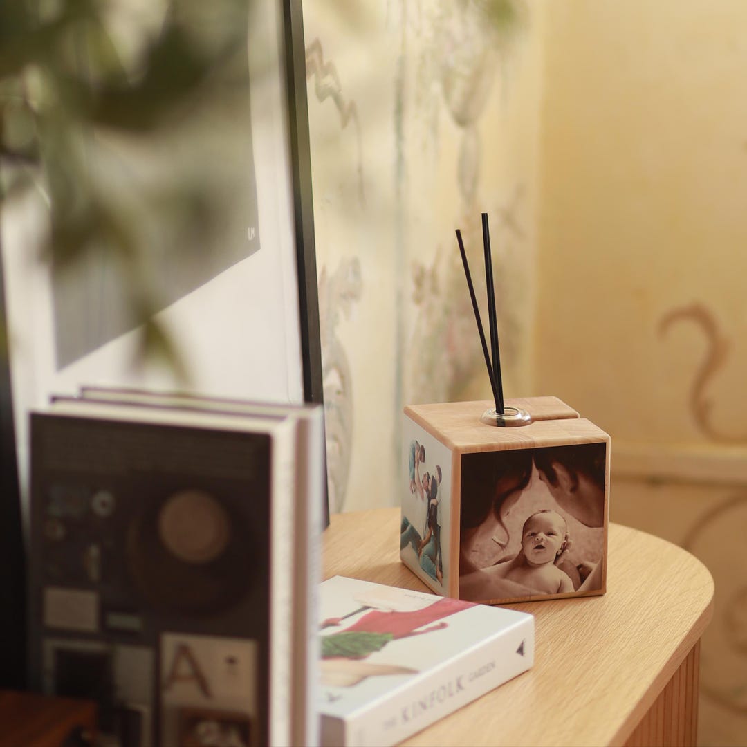 Baby Gift Diffuser With Photo – Personalized Oak Aroma Decor | Newborn ...