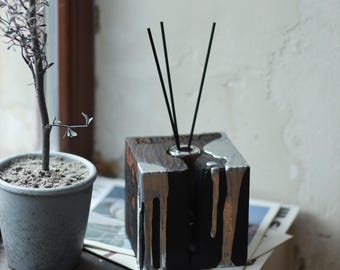 Difusor de aromas em prata metálica – Carvalho pintado | Presente moderno feito à mão | Fragrância única para casa, para ela ou para ele