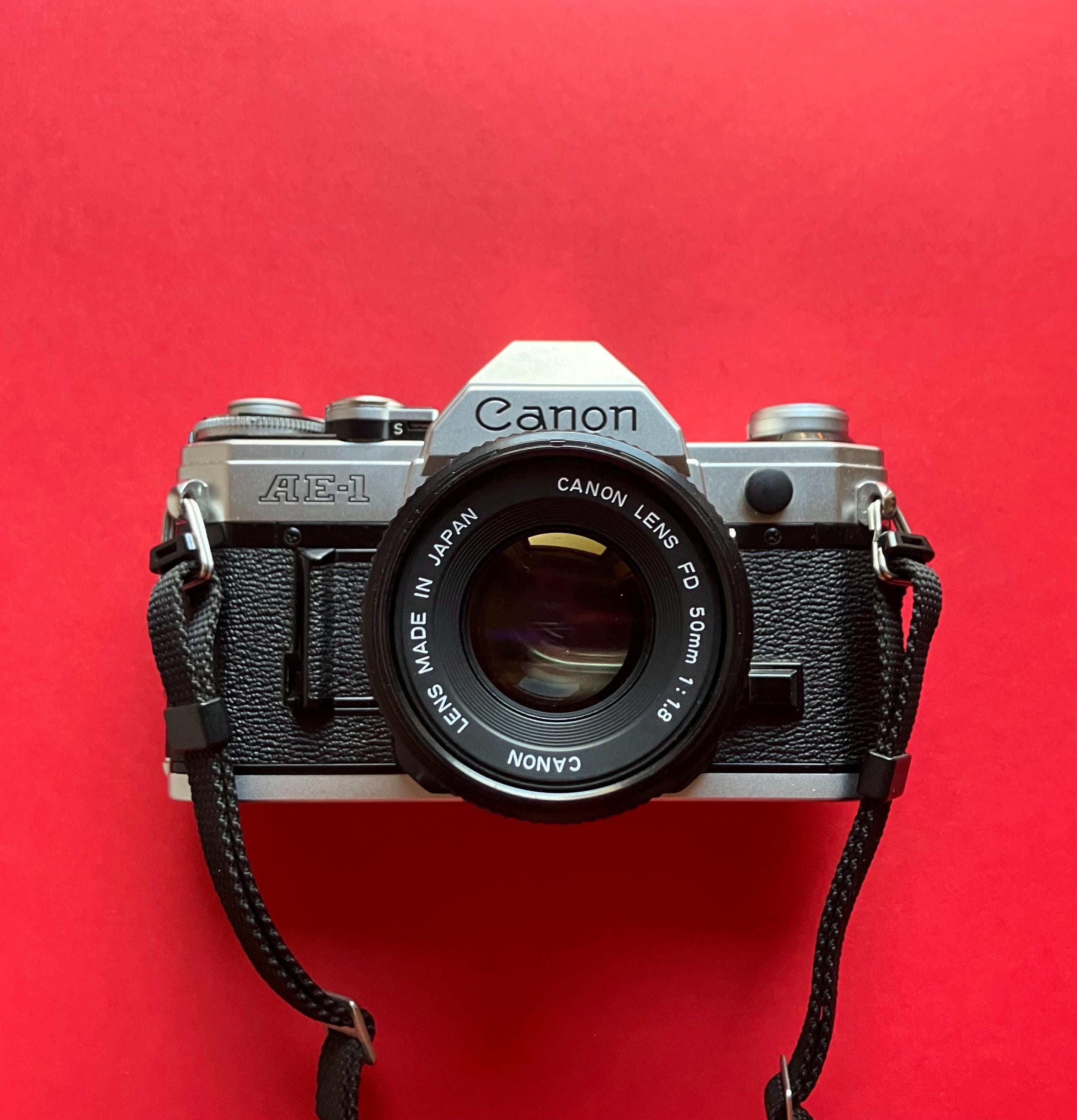 Canon AE-1 一眼レフカメラ 35mmフィルム Canon AE-1 35mmフィルム一眼レフカメラとレンズ - Etsy 日本