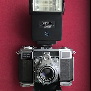 Vivitar Auto Thyristor 550FD 35mm Camera Flash