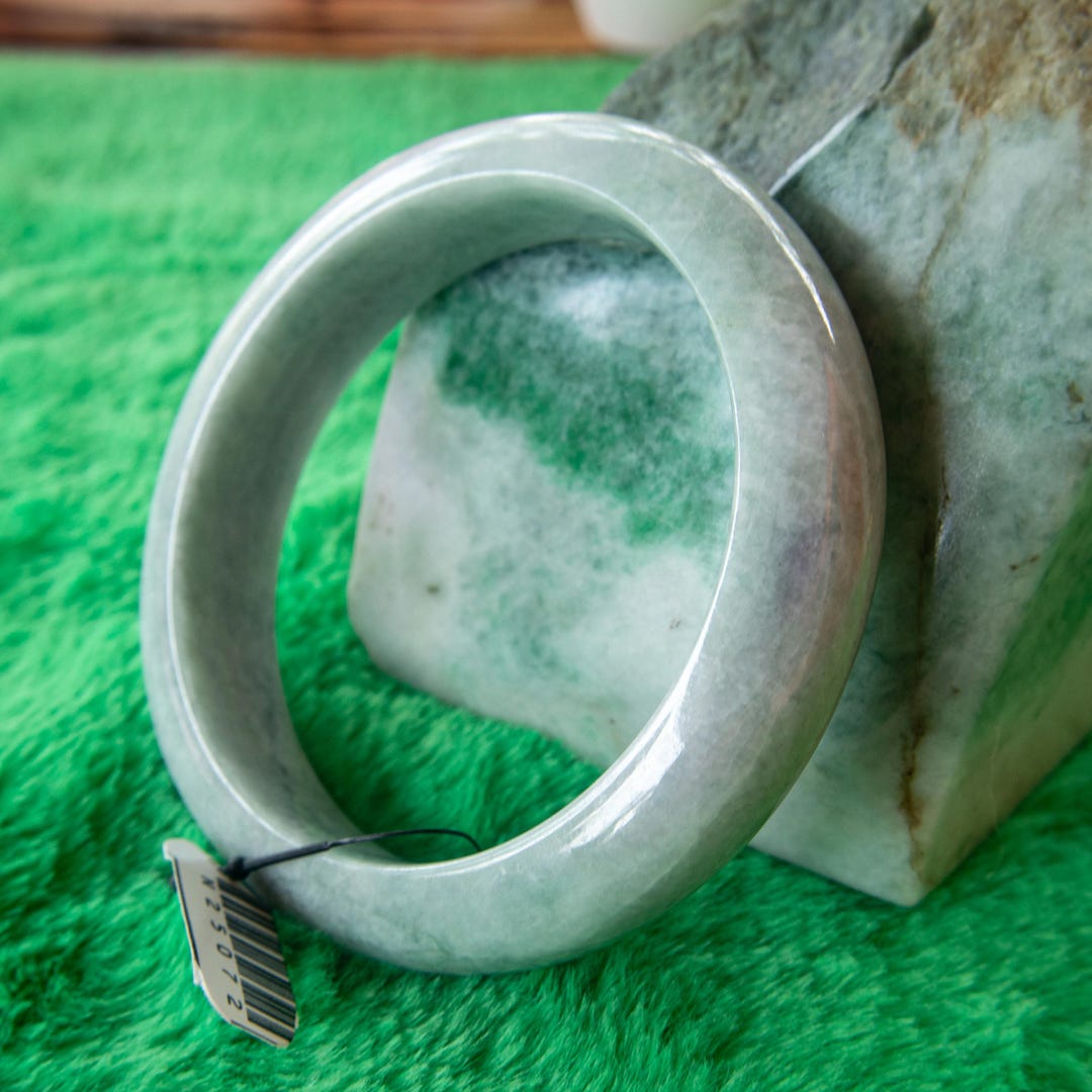 吉*田様 ミャンマーラベンダー翡翠バングル６１ミリ 翡翠バングル ラベンダー 61㎜ 美品 吉*田様 ミャンマーラベンダー翡翠