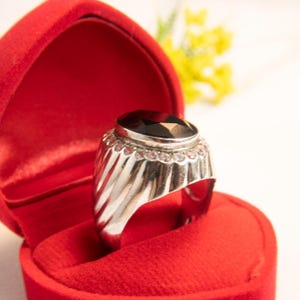 Natural Black Onyx Ring: Polished Sterling Silver, US 11