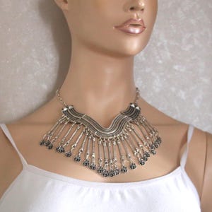 Boho Chic Chunky Silver Plated Zamac Choker Necklace, Ethnic Statement Bib Jewelry, Artisan Collar Necklace with Rose Details, Gift for Her
