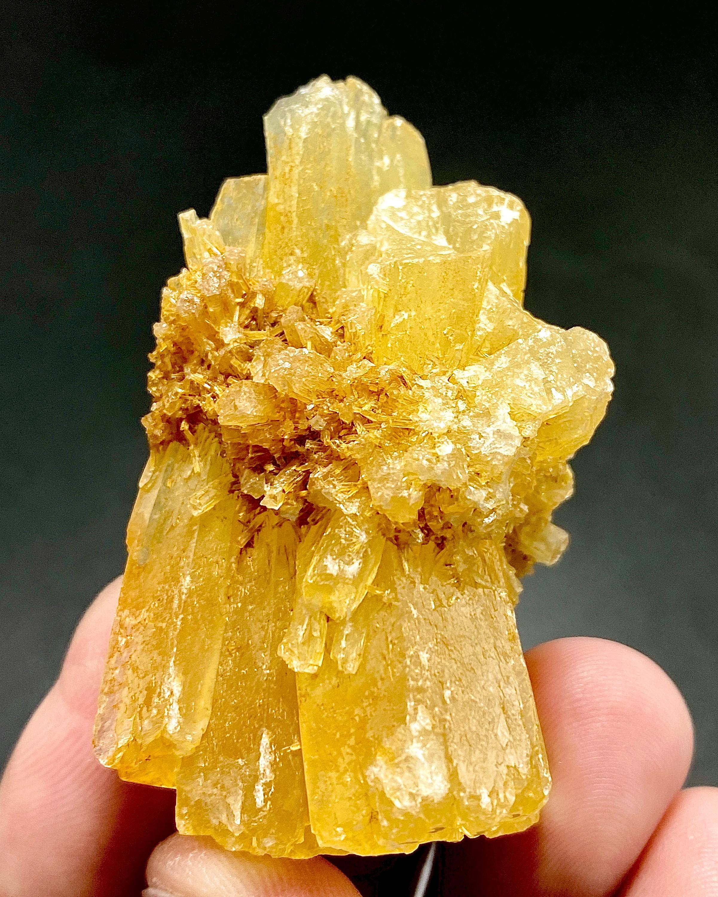 イエローアラゴナイト結晶標本 51g - アフガニスタン産天然原石鉱物