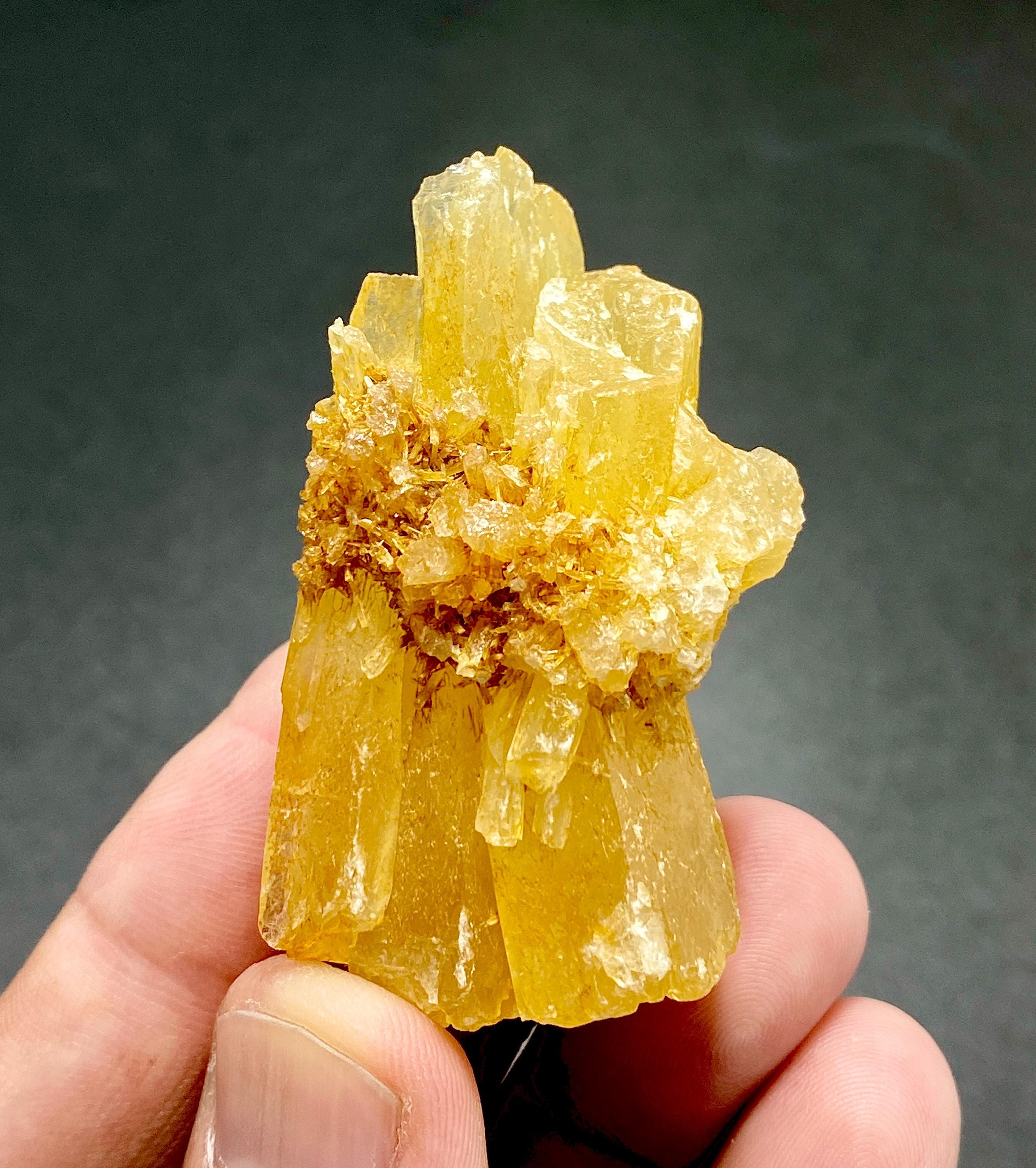 イエローアラゴナイト結晶標本 51g - アフガニスタン産天然原石鉱物