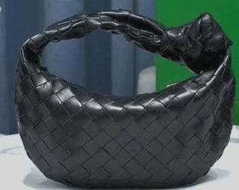 レディース ブラックカラー イントレチャート編み イタリアンレザー (26cm-10.2インチ) ノット ホーボーバッグ。