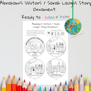Può includere: Un kit di artigianato da colorare con il testo "Abraham's Visitors / Sarah Laughs Story Ornament". Il kit include quattro illustrazioni circolari, istruzioni e un esempio di ornamento. L'ornamento è pronto per essere colorato e dipinto.