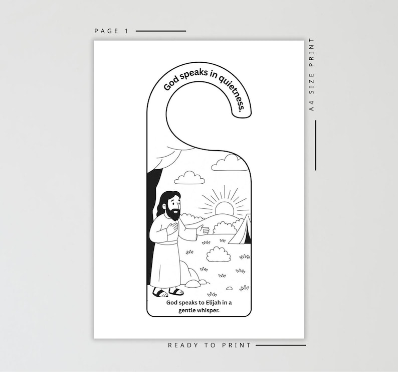 K&ouml;nnte beinhalten: Schwarz-wei&szlig;er T&uuml;rh&auml;nger mit einer biblischen Illustration. Das Bild zeigt einen Mann mit Bart, eine Landschaft mit Sonne und den Text "Gott spricht in Stille" und "Gott spricht zu Elia in einem sanften Fl&uuml;stern."