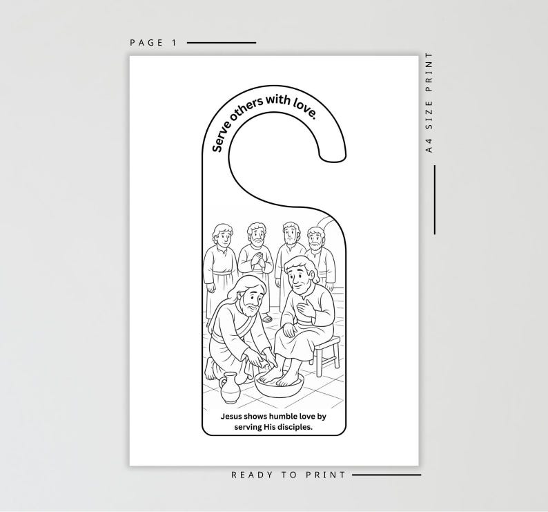 K&ouml;nnte beinhalten: Schwarz-wei&szlig;er T&uuml;rh&auml;nger mit religi&ouml;ser Illustration. Das Bild zeigt Jesus, der die F&uuml;&szlig;e eines J&uuml;ngers w&auml;scht, mit dem Text "Dient einander in Liebe." und "Jesus zeigt dem&uuml;tige Liebe, indem er seinen J&uuml;ngern dient."
