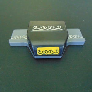 EK Collections Scrapbook Swerve Metal Hole Punch