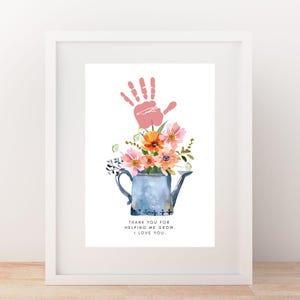 Artisanat d'art empreinte de main pour la fête des mères Merci Souvenir de fleurs bouquet de fleurs arrosoir cadeau bricolage enfants enfants bébé imprimable