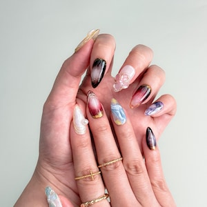 Abstract Art Press on Nails｜Romantic Pearl Nails｜3D Floral Nails｜Elegant Handmade Nails｜Press on Nail Sets | Reusable Nails | Acrylic Nails