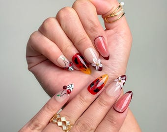 Sommarkörsbärsfärgade press-on-naglar｜Glansiga mandelformade｜Handgjorda konstnaglar｜Trendig look | Press-on-nagelset | Återanvändbara naglar | Akrylnaglar