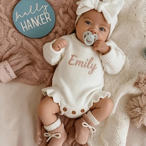 Embroidered Baby Outfit, Personalized Baby Name Romper, Infant Name Bodysuit,Newborn Gift,Baby Shower,First Birthday Gift,Coming Home Outfit