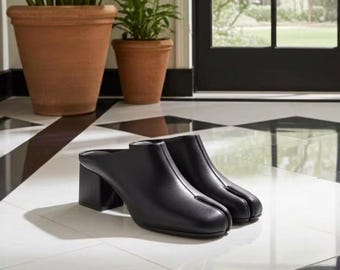 Mules Tabi de piel negra para mujer – Mules de estilo japonés con puntera dividida – Zapatos minimalistas sin cordones