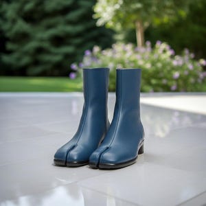 Blue Leather Tabi Boots: Split Toe Japanese Style Ankle Boots - Vintage Zipper footwear