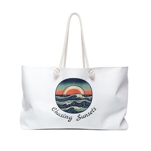 Bolso de fin de semana/bolso de playa con estampado de olas y atardeceres de Chasing Sunsets.