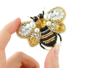 Bead Embroidery Kit - Golden Bee Brooch, Beaded Honeybee, Handmade Bee Jewelry, Insect Embroidery, DIY Summer Accessory