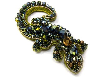 Kit de bordado de cuentas: broche de lagarto, joyería de lagarto hecha a mano, bordado de reptiles, accesorio de moda DIY, lagarto esmeralda con cuentas