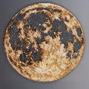 Perlenstickerei Kit - Goldener Mond, Mond Stickerei, DIY Vollmond