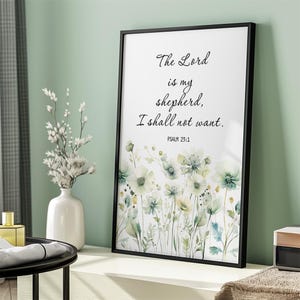 Arte murale cristiana, stampa di fiori selvatici verde salvia con scritture bibliche, elegante decorazione per casa o ufficio, opera d'arte vibrante con versetti della Bibbia