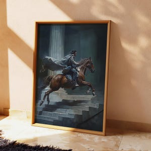 Puede incluir: Una pintura de una persona montando un caballo marrón subiendo una escalera. La persona lleva una capa oscura y sostiene las riendas. El fondo es azul oscuro y las escaleras son blancas.