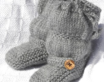 The Original "BootLeggers" Knitted Light Gray Ruched Baby Boots/Legwarmers Combination