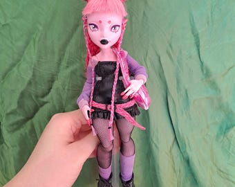 OOAK Axolotl Inspiriert Kunst Puppe Benutzerdefinierte Alternative Mode Funky Frisur CharlieBDollies