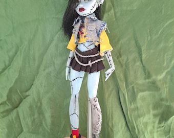 OOAK Punk Dark Frankenstein Vicky OC Art Doll Benutzerdefinierte Alternative Fashion G3 Monster High Repaint CharlieBDollies