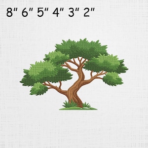 Pode incluir: Um desenho de árvore bordado com um tronco castanho, folhas verdes e relva na base. O texto "8" 6" 5" 4" 3" 2"" está no topo. A árvore tem aproximadamente 20 cm de largura.
