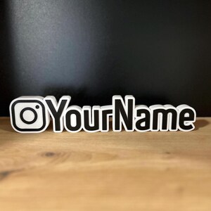 Placa 3D Personalizada de Instagram – Nombre de Usuario Personalizado – Decoración Logo IG – Adorno para Estantería – Regalo para Creadores