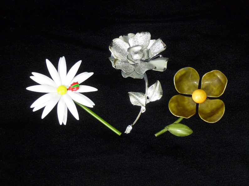 1960's Vintage Mod enamel, flower power, pins, brooches image 1